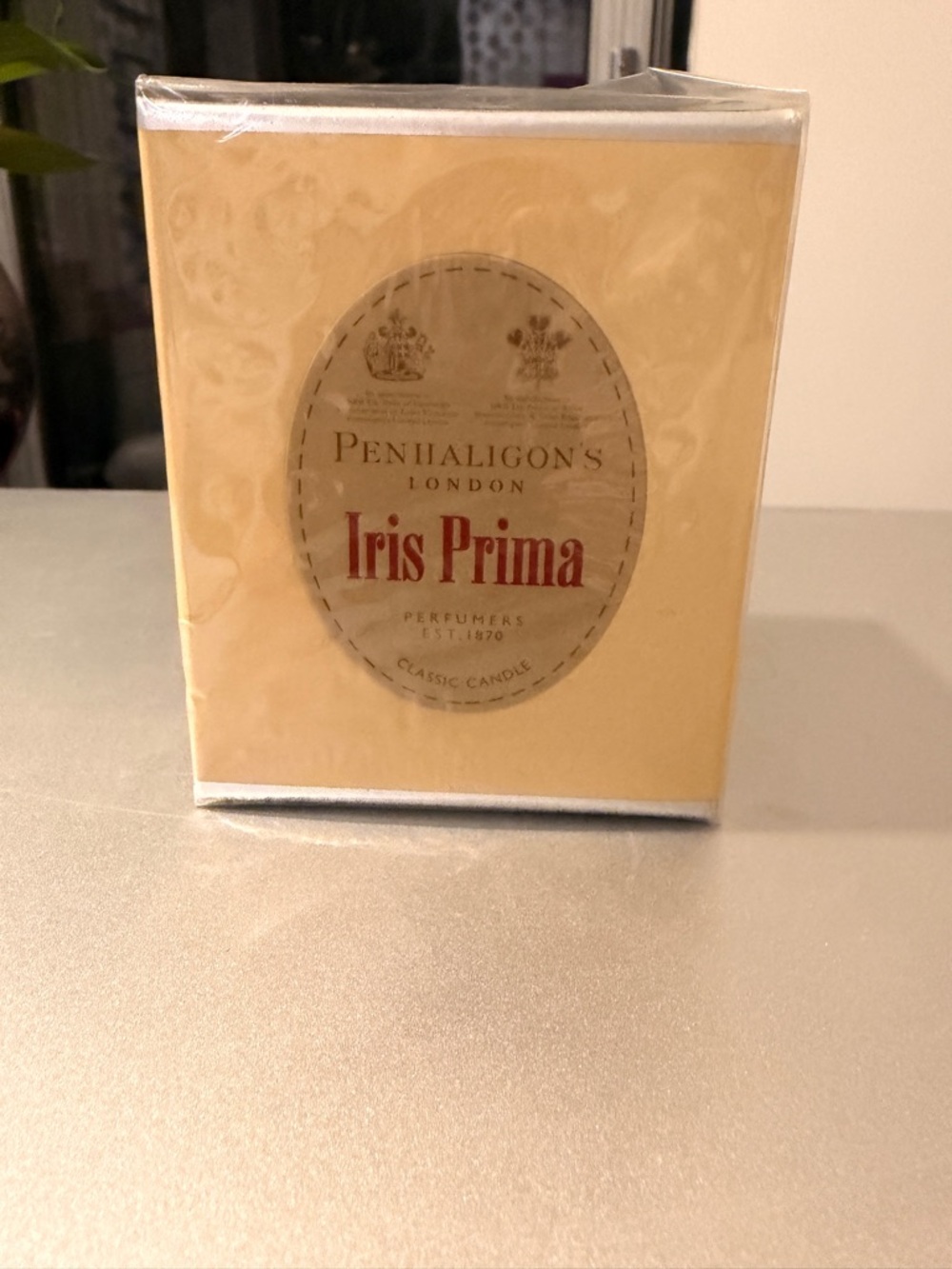 Penhaligon's Iris Prima 140g Candle NEW in Sealed Package $90+tax *SOLD OUT*